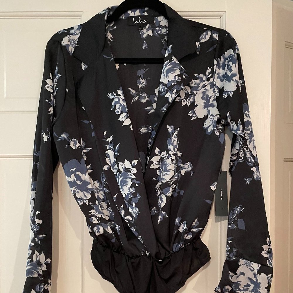 BLACK AND BLUE FLORAL PRINT SATIN LONG SLEEVE BODYSUIT